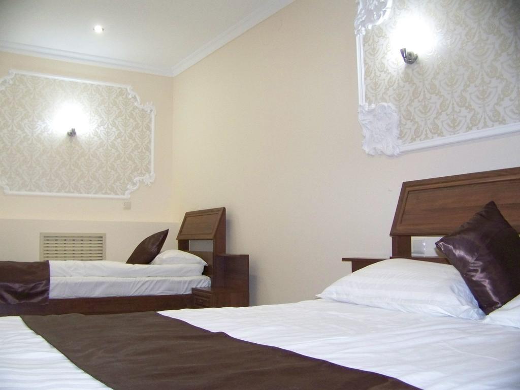 Sky Luxe Hotel Akmola Esterno foto