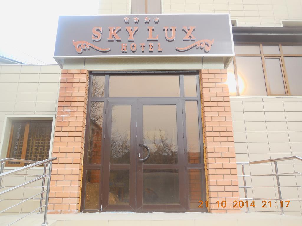 Sky Luxe Hotel Akmola Esterno foto