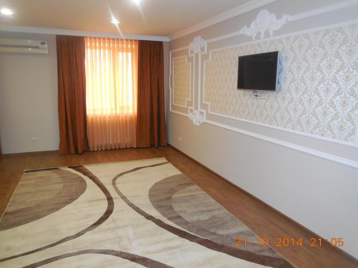 Sky Luxe Hotel Akmola Esterno foto